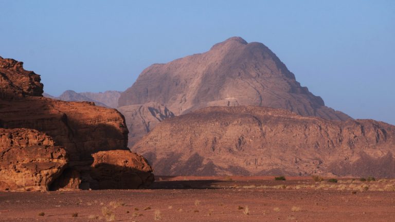 Trekking en Jordania: el magnetismo del desierto
