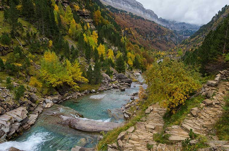 8-parques-naturales-y-nacionales-del-pirineo-para-descubrir-la-naturaleza