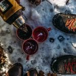 El falso mito del alcohol y el frío: el problema de suministrar alcohol a una personal con problemas de hipotermia. / Foto: Nathan Dumlao
