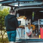 Cómo convertir una furgoneta en «camper» / Foto: Brina Blum
