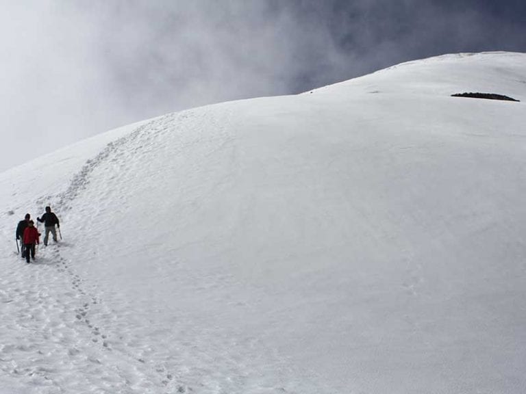 9 ascensiones invernales en los Pirineos a «tresmiles fáciles»