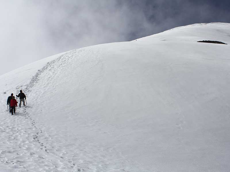 Parte final de la ascensión invernal a Monte Perdido / Foto: Eduardo Azcona
