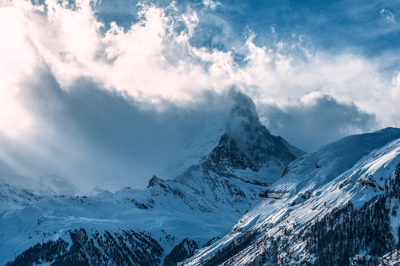 consultar la meteorología en montaña